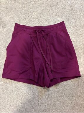 Lululemon Dance Studio HR Shorts 3.5”
